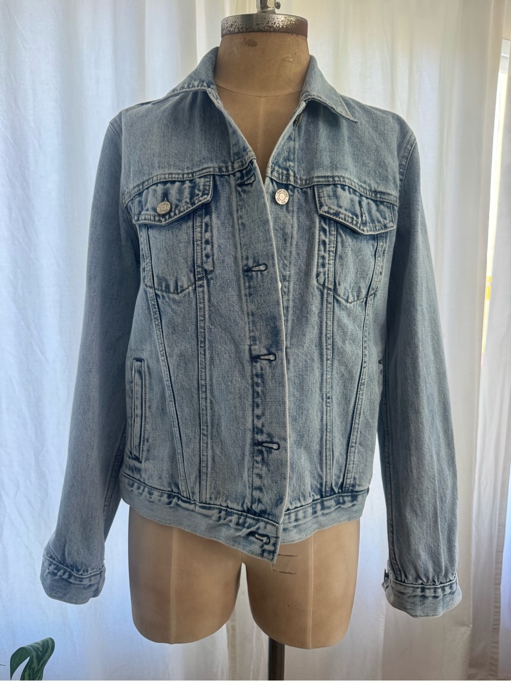 GAP Light Blue Denim Jean Jacket